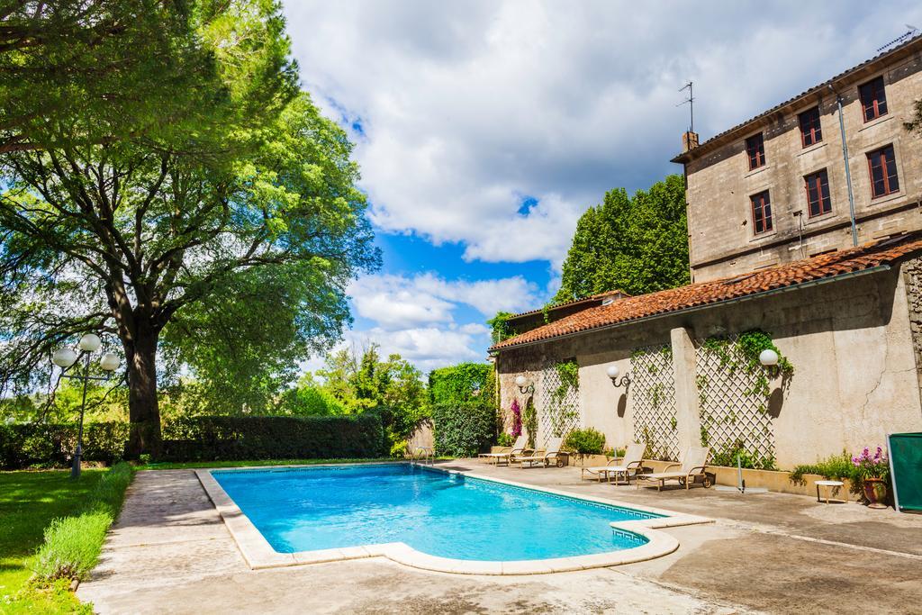Auberge Du Pont Romain Sommières Eksteriør bilde