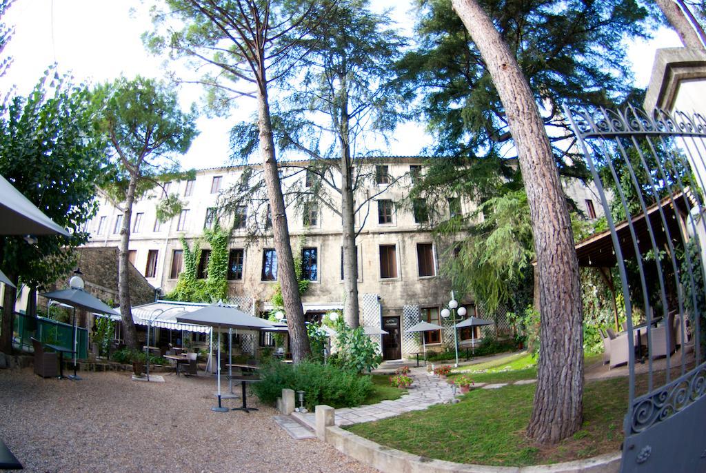 Auberge Du Pont Romain Sommières Eksteriør bilde