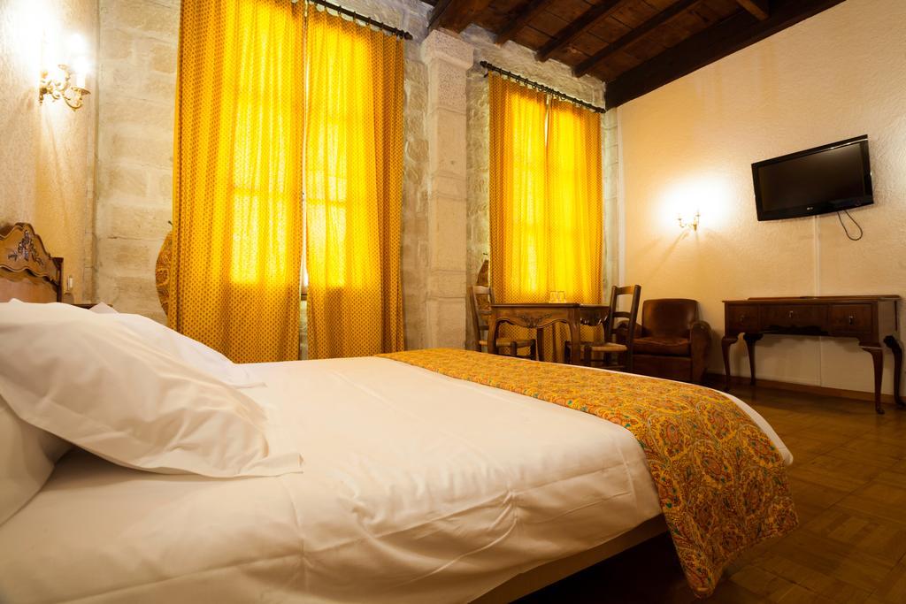 Auberge Du Pont Romain Sommières Rom bilde