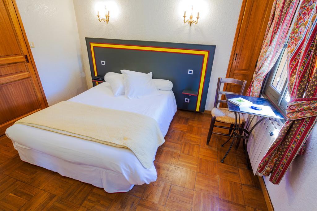 Auberge Du Pont Romain Sommières Rom bilde