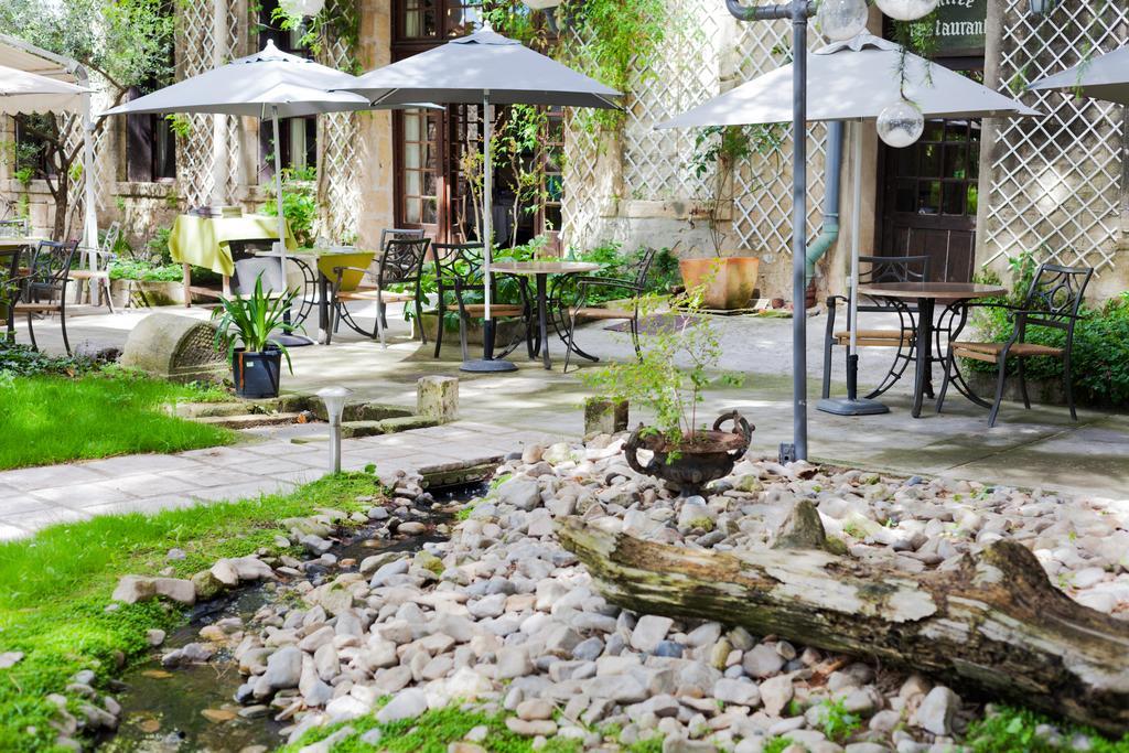 Auberge Du Pont Romain Sommières Eksteriør bilde